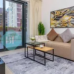 Bloomfields Stylish 1Br In Azizi Riviera