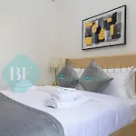Bloomfields Stylish 1Br In Azizi Riviera